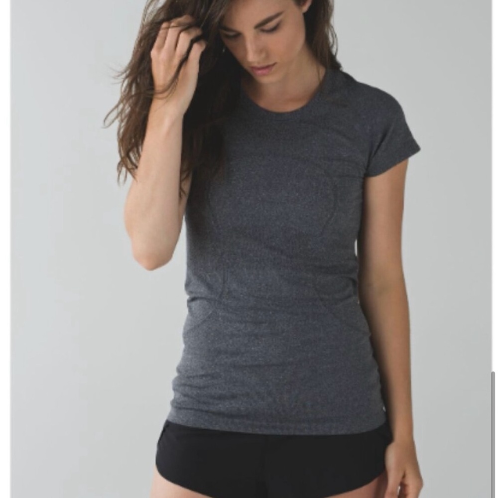 NWOT Lululemon Swiftly Tech Short Sleeve Crew Heathered Grey small
